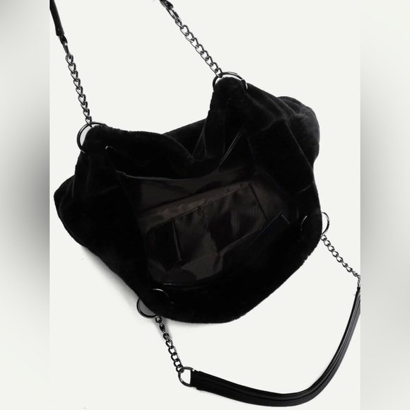 Faux Fur Tote Bag - Picture 2 of 3